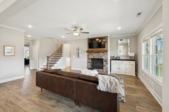 7803 Santos Dr, Murfreesboro, TN 37129