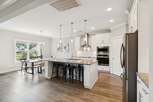 7803 Santos Dr, Murfreesboro, TN 37129