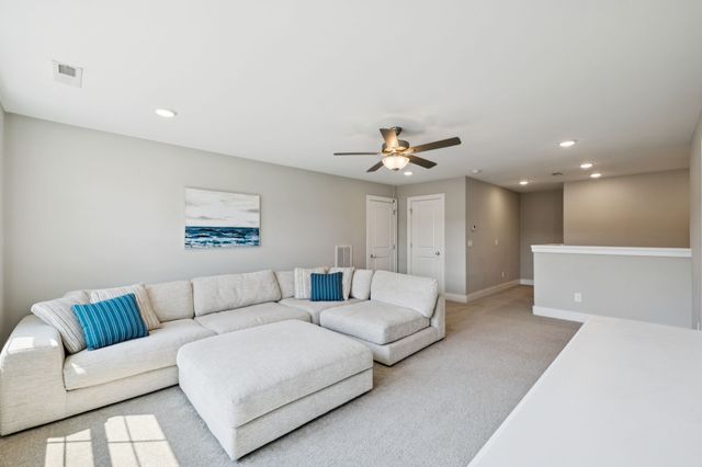 7803 Santos Dr, Murfreesboro, TN 37129