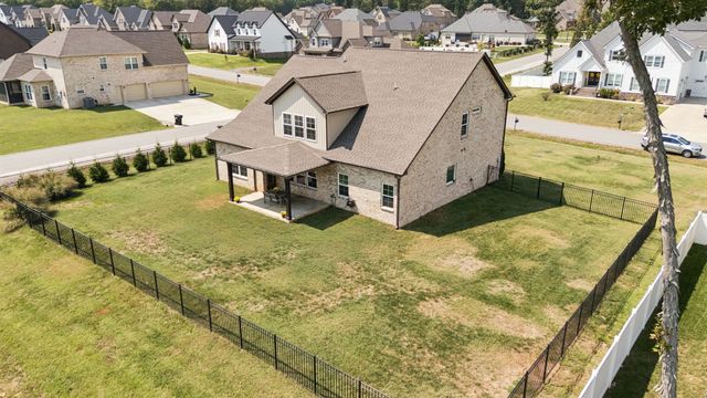 7803 Santos Dr, Murfreesboro, TN 37129