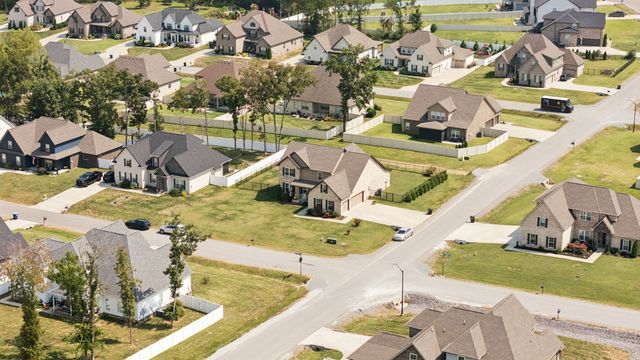 7803 Santos Dr, Murfreesboro, TN 37129