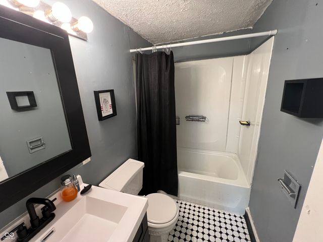 1022 Udell Street, Indianapolis, IN 46208