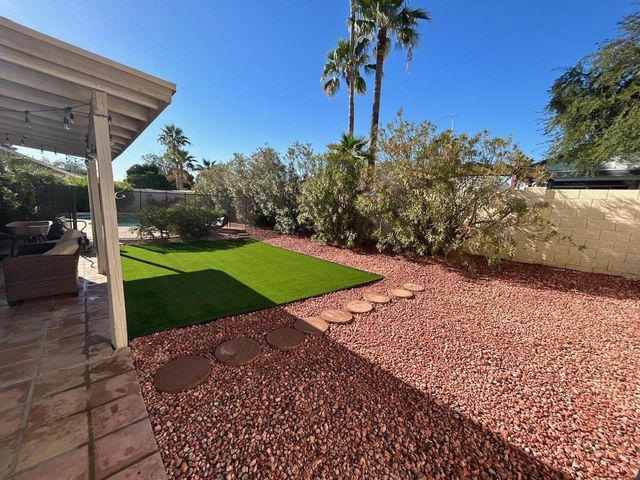 8878 E Sheena Drive, Scottsdale, AZ 85260