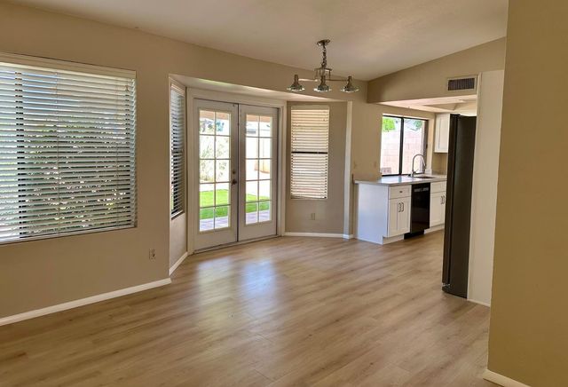 8878 E Sheena Drive, Scottsdale, AZ 85260