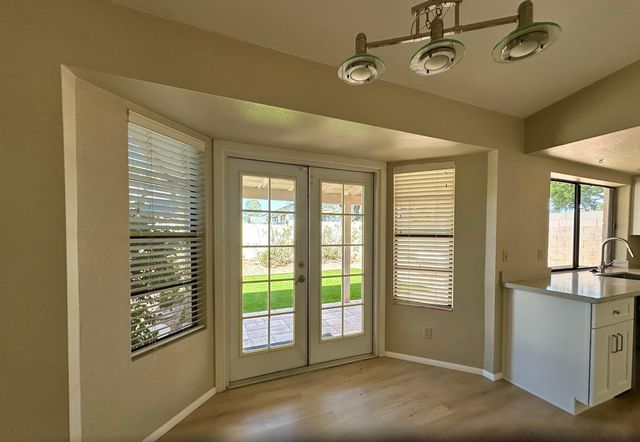 8878 E Sheena Drive, Scottsdale, AZ 85260