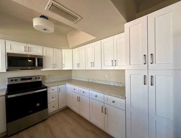 8878 E Sheena Drive, Scottsdale, AZ 85260