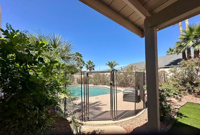 8878 E Sheena Drive, Scottsdale, AZ 85260