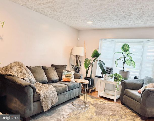 321 COOL BREEZE CT, Pasadena, MD 21122