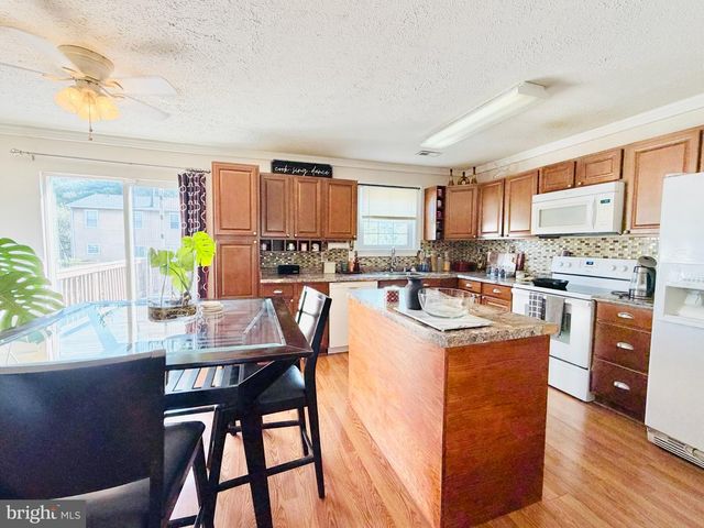 321 COOL BREEZE CT, Pasadena, MD 21122