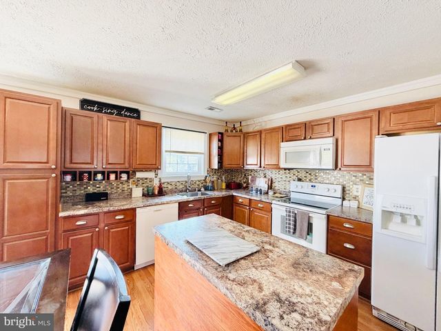321 COOL BREEZE CT, Pasadena, MD 21122