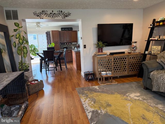 321 COOL BREEZE CT, Pasadena, MD 21122
