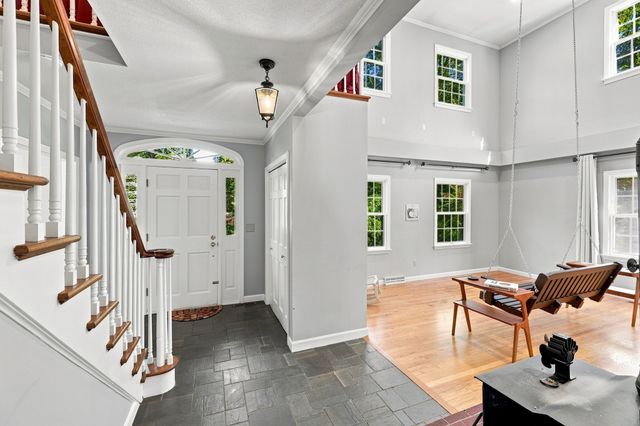 87 Montague Rd, Westhampton, MA 01027