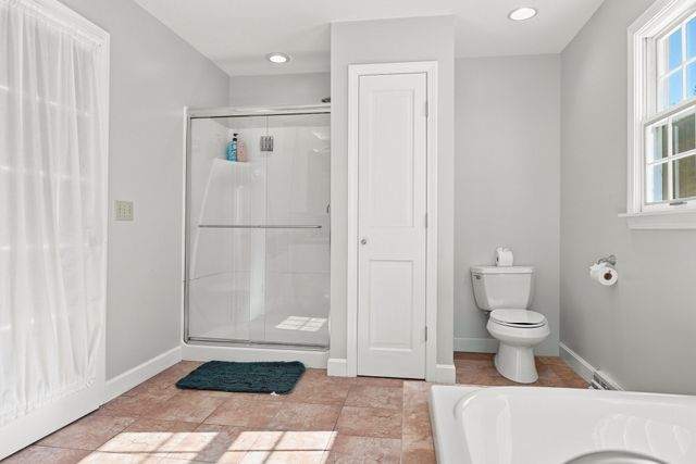 87 Montague Rd, Westhampton, MA 01027