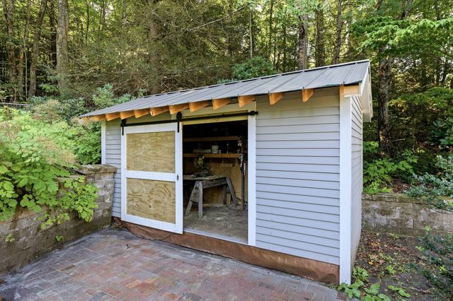 87 Montague Rd, Westhampton, MA 01027