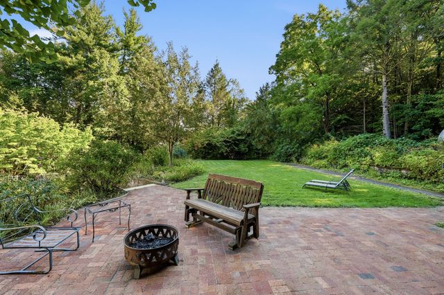 87 Montague Rd, Westhampton, MA 01027