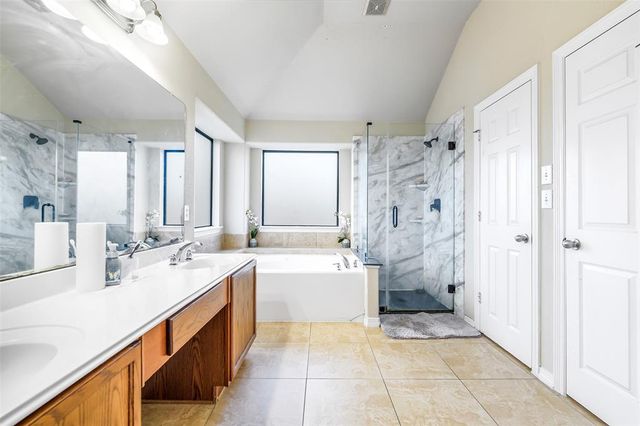 971 Oak Lynn Drive, Willis, TX 77378