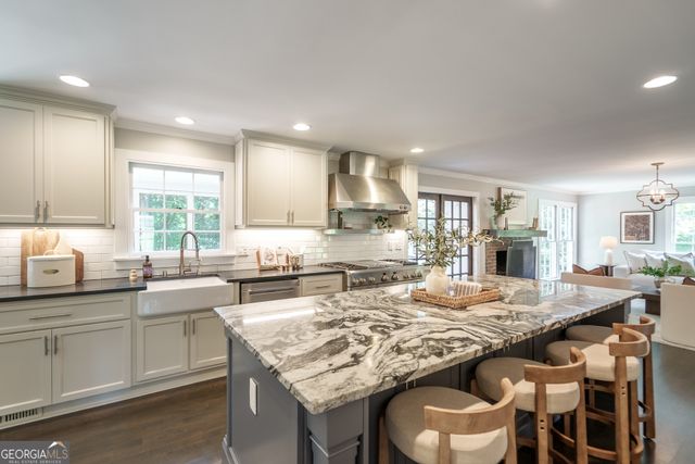 5108 Baroque Circle, Sandy Springs, GA 30342