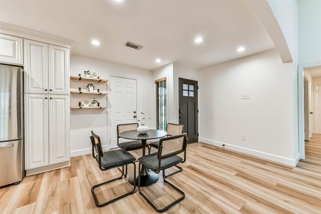 16822 Hibiscus Lane, Friendswood, TX 77546