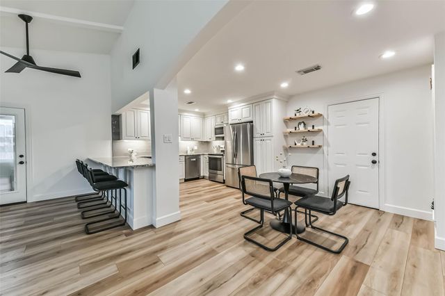 16822 Hibiscus Lane, Friendswood, TX 77546