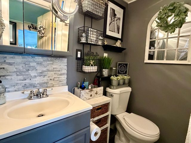 217 Middleboro Road, Freetown, MA 02717