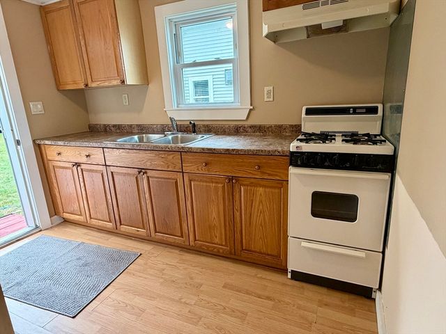 217 Middleboro Road, Freetown, MA 02717