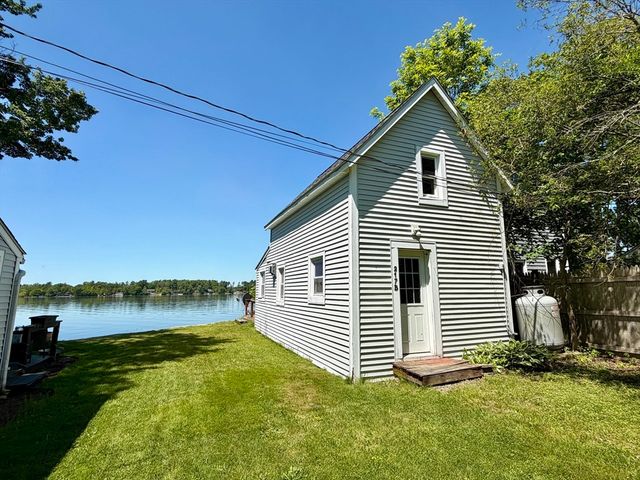 217 Middleboro Road, Freetown, MA 02717