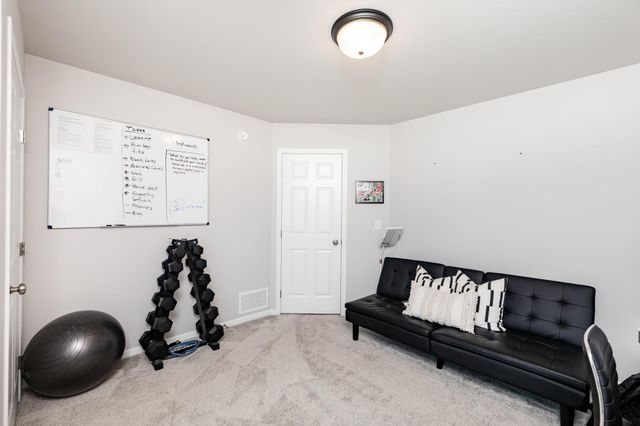 8040 Goldfinch Drive, Horace, ND 58047