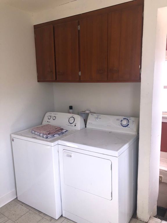 Image 4 of property listing at 125 1st Avenue SE, Cut Bank, MT 59427