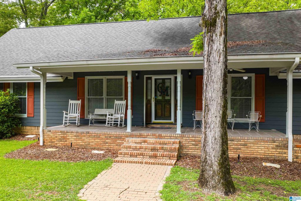 401 DOVECOTE CIRCLE, Birmingham, AL 35244