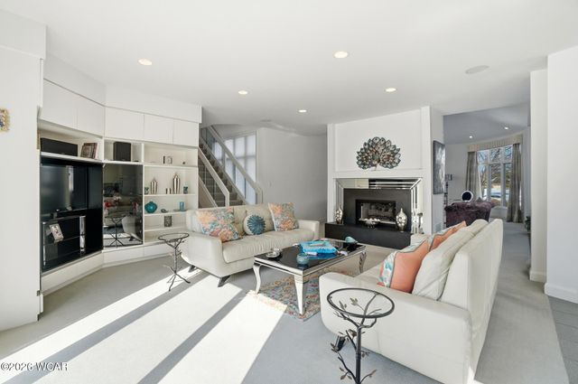 616 Wildbrook Lane, Lima, OH 45807