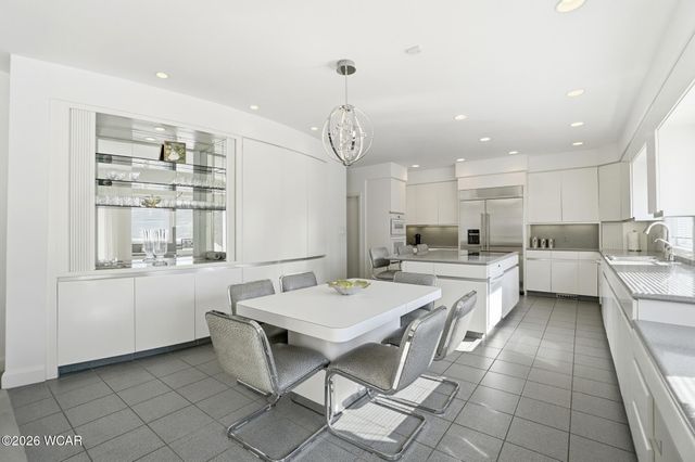 616 Wildbrook Lane, Lima, OH 45807