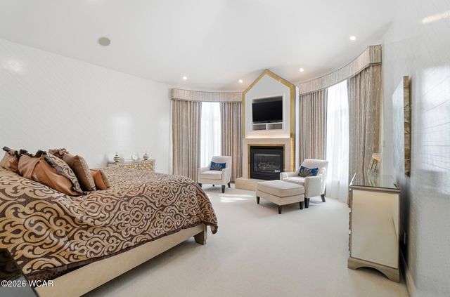 616 Wildbrook Lane, Lima, OH 45807