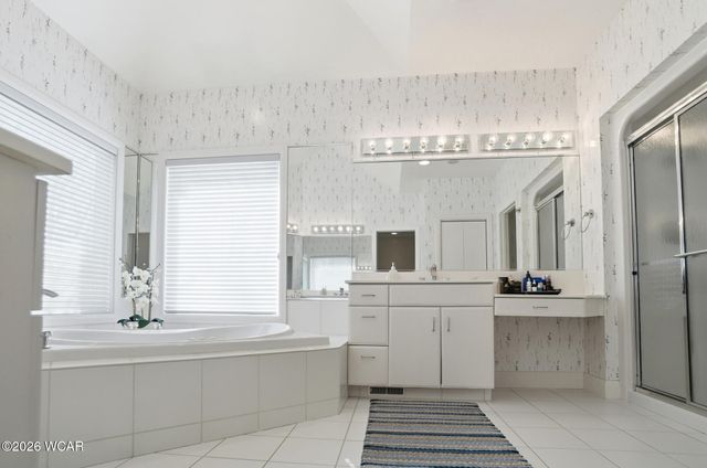 616 Wildbrook Lane, Lima, OH 45807