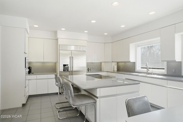 616 Wildbrook Lane, Lima, OH 45807