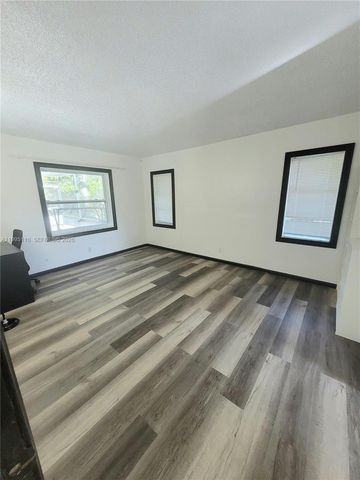 22028 Acapulco Ct, Boca Raton, FL 33428