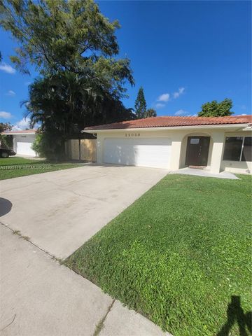 22028 Acapulco Ct, Boca Raton, FL 33428