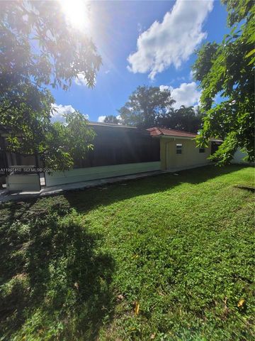 22028 Acapulco Ct, Boca Raton, FL 33428