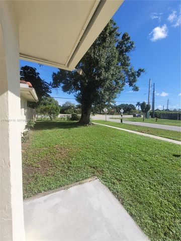 22028 Acapulco Ct, Boca Raton, FL 33428