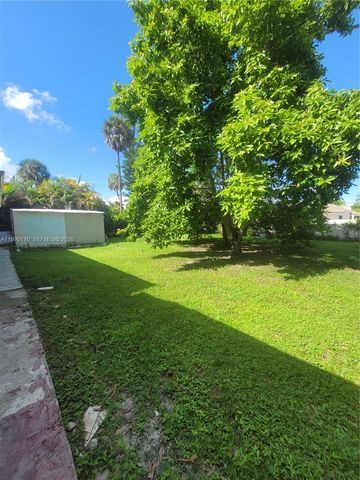 22028 Acapulco Ct, Boca Raton, FL 33428