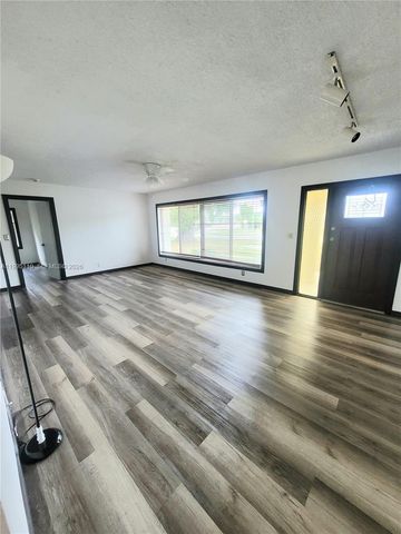 22028 Acapulco Ct, Boca Raton, FL 33428