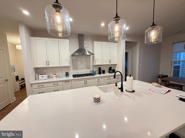 43059 GREELEY SQ, Ashburn, VA 20148