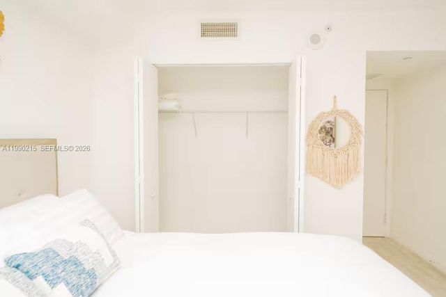 31 SW 6th Street 301, Miami, FL 33131