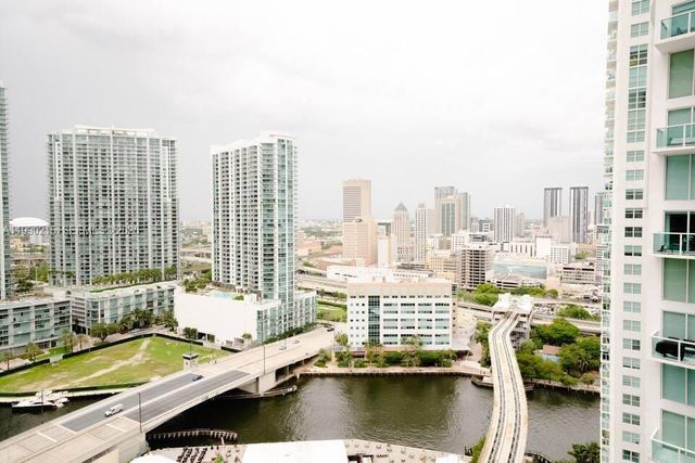 31 SW 6th Street 301, Miami, FL 33131