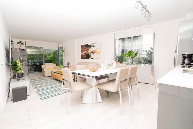 31 SW 6th Street 301, Miami, FL 33131