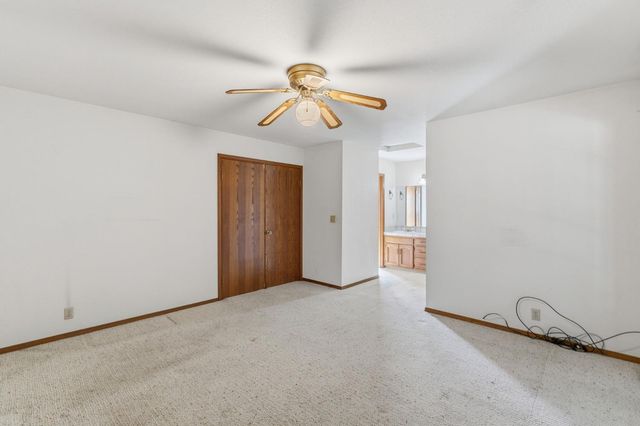 19098 Deane Dr, Madera, CA 93638