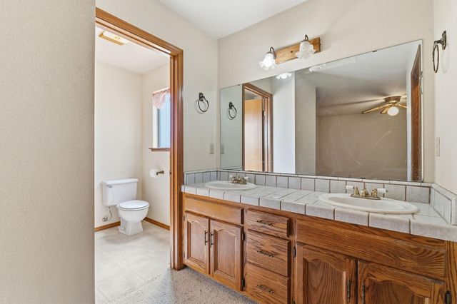 19098 Deane Dr, Madera, CA 93638