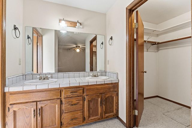 19098 Deane Dr, Madera, CA 93638