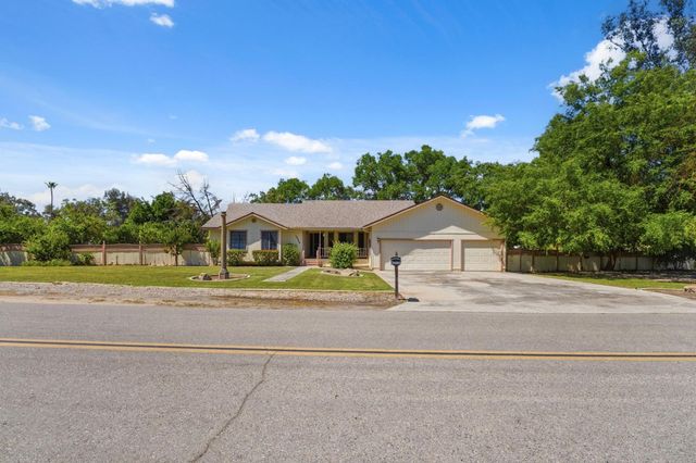 19098 Deane Dr, Madera, CA 93638