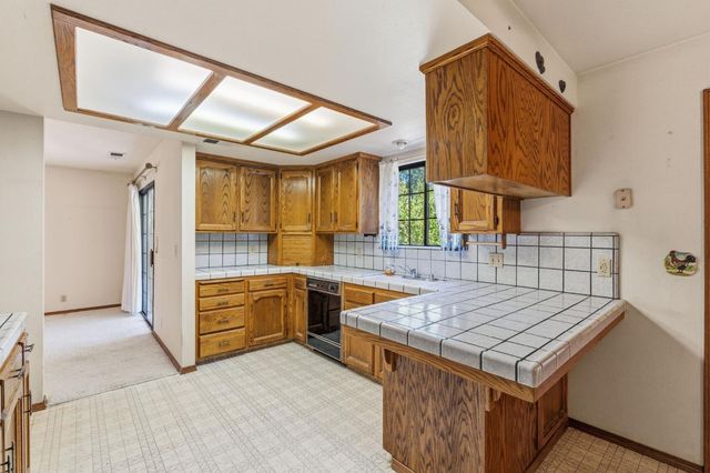 19098 Deane Dr, Madera, CA 93638