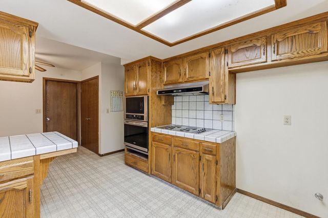 19098 Deane Dr, Madera, CA 93638